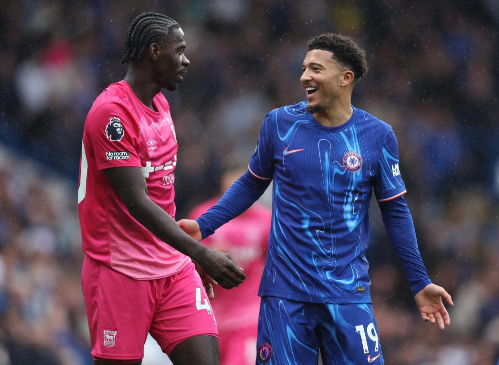 划着皮划艇 划着皮划艇