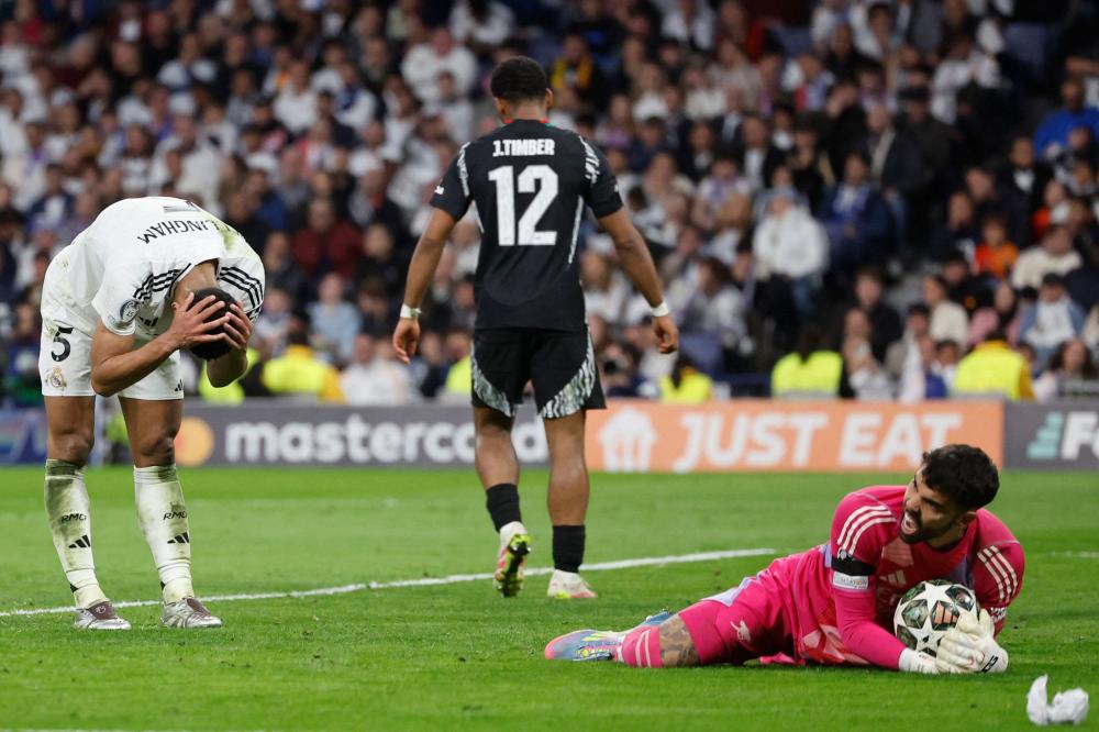 球迷们的热 球迷们的热